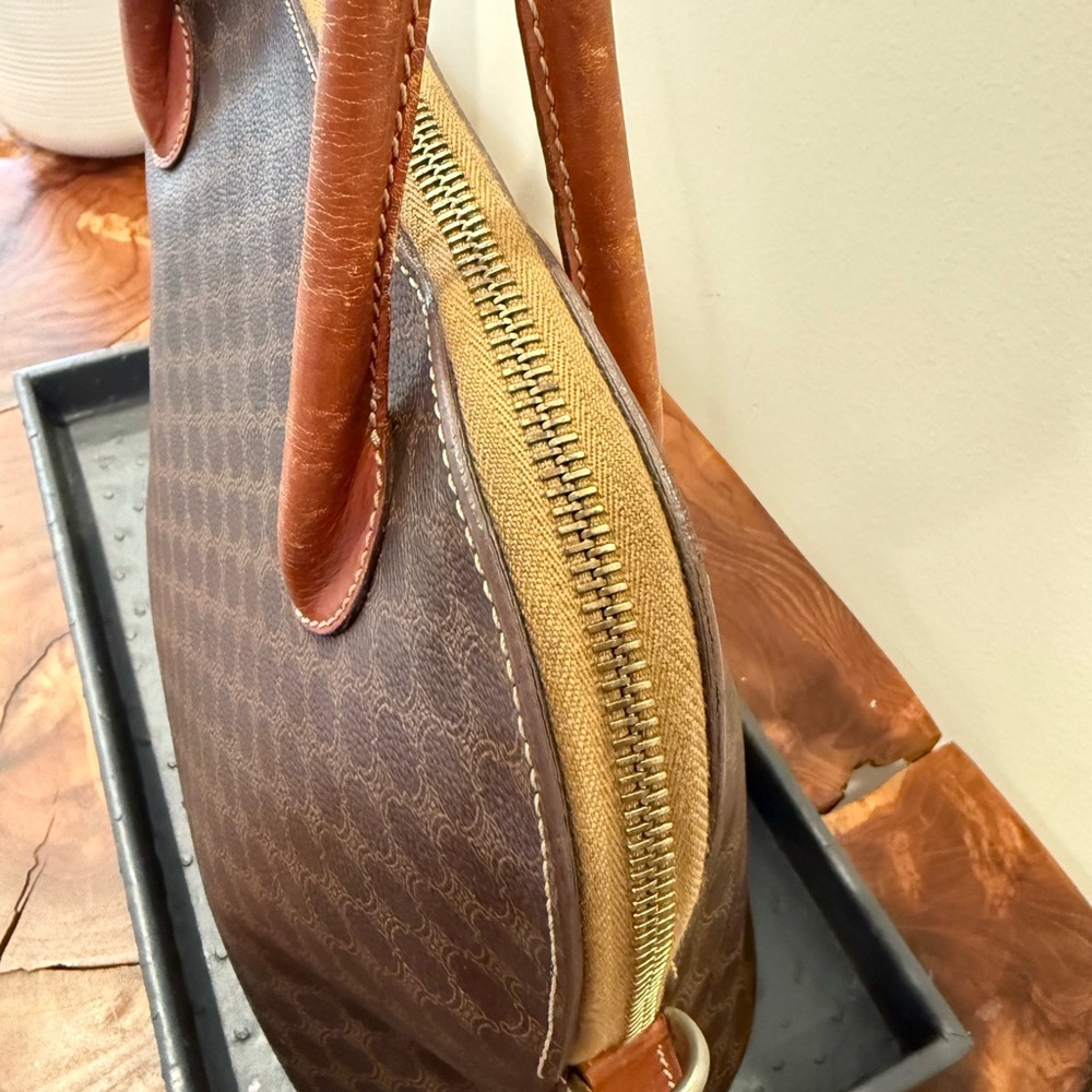 Celine Authentic Patterned Handbag - Picture 6 of 15